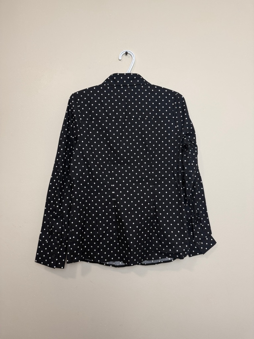 Ricki’s Black White Polka Dot Button Down Blouse Women’s Size M Classic Top - Picture 3 of 6